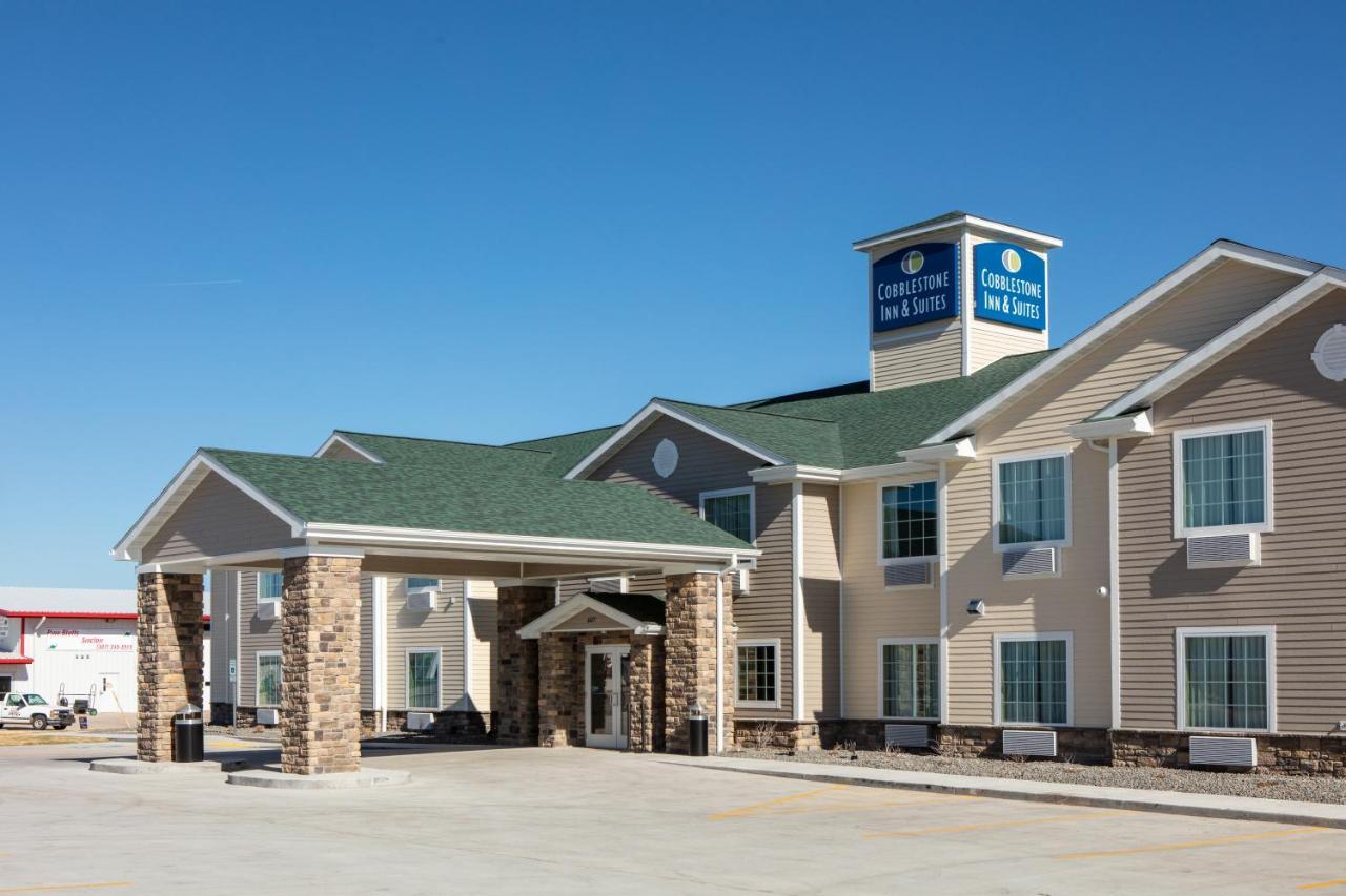 Cobblestone Inn & Suites - Pine Bluffs Exterior photo